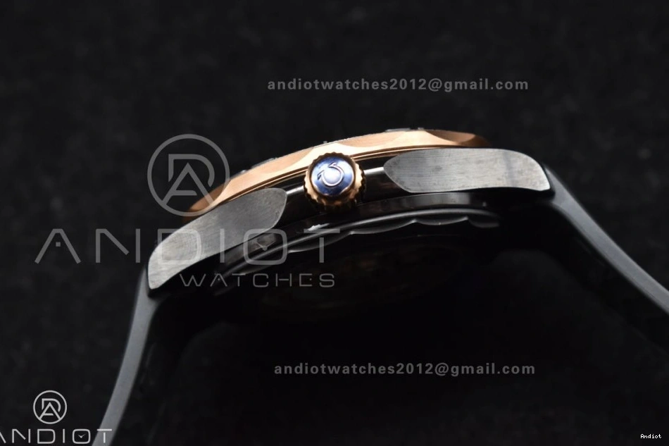 Black Edition Bezel Seamaster RG on Strap Black Rubber Best Black Ceramic 300m 1:1 VSF Dial 43.5mm A8806 0219